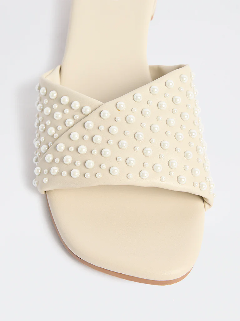LUNA BLU Ivory Pearl-Detailed Slides - Image 4