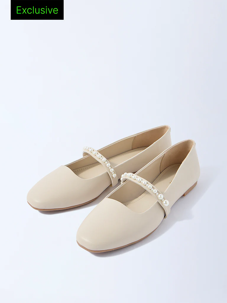 LUNA BLU Ivory Pearlescent Mary Jane Shoes - Exclusive