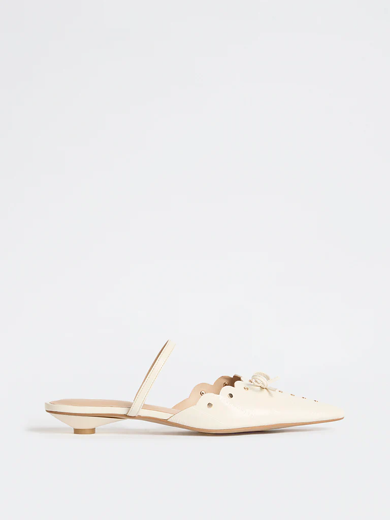 LUNA BLU Ivory Pointed Toe Mules