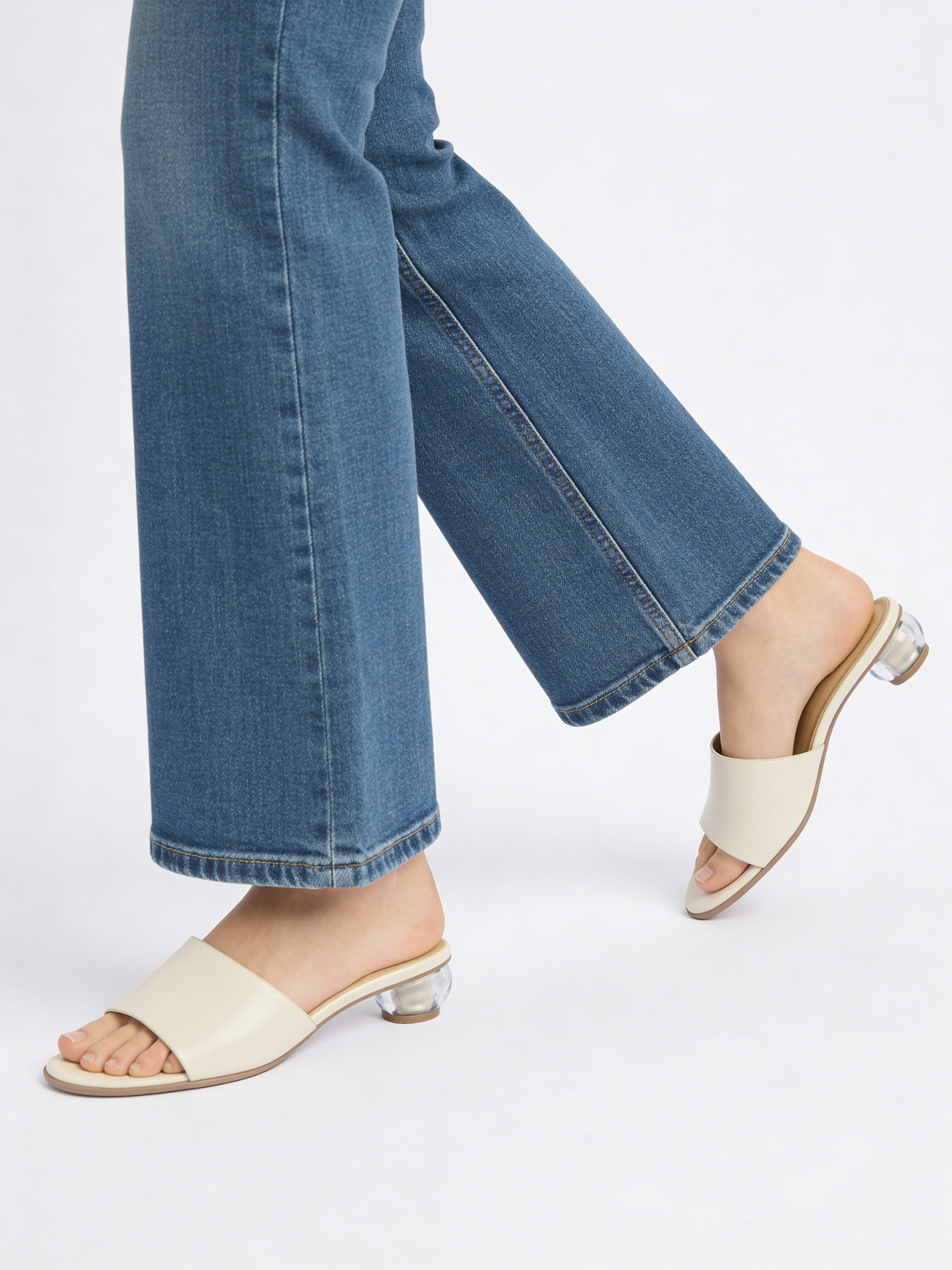 LUNA BLU Ivory Solid Heel Sandals