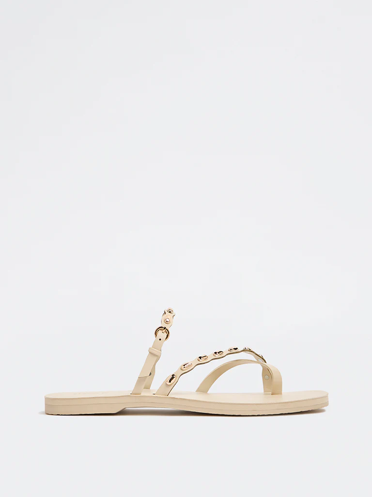 LUNA BLU Ivory Stud-Detailed Slides