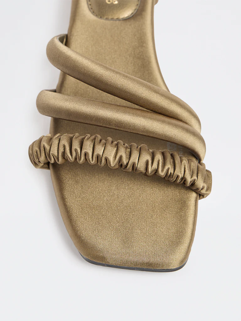 LUNA BLU Olive Puff-Strap Sandals - Image 4