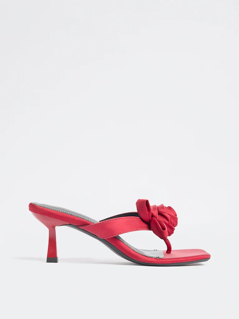LUNA BLU Red Floral Detailed Sandals