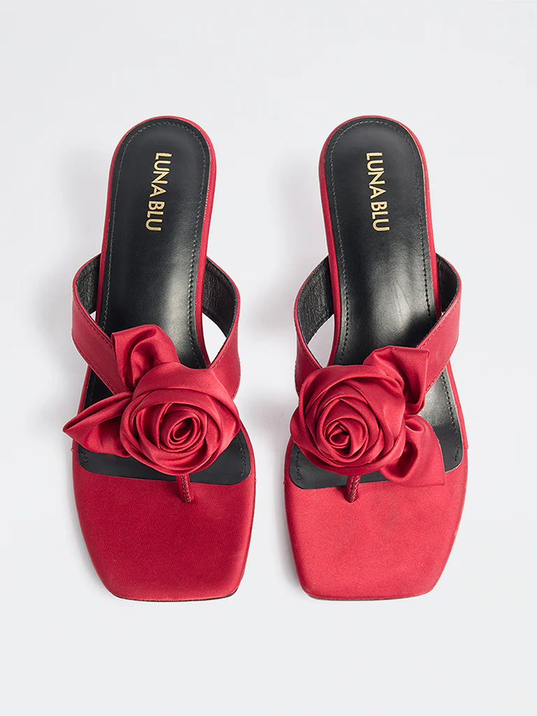 LUNA BLU Red Floral Detailed Sandals - Image 2
