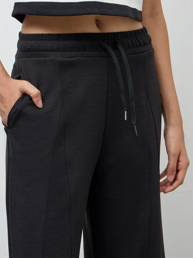 Nuoflexx Black High-Rise Pants - Image 3