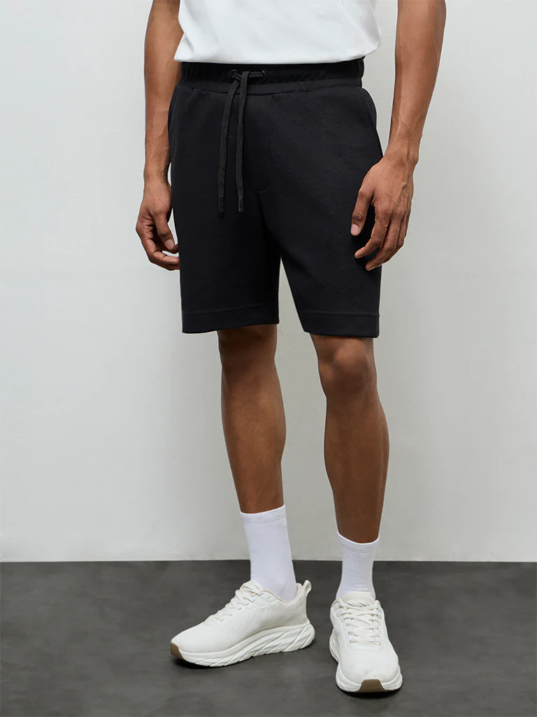 Nuoflexx Black Relaxed-Fit Mid-Rise Cotton-Blend Shorts - Image 2