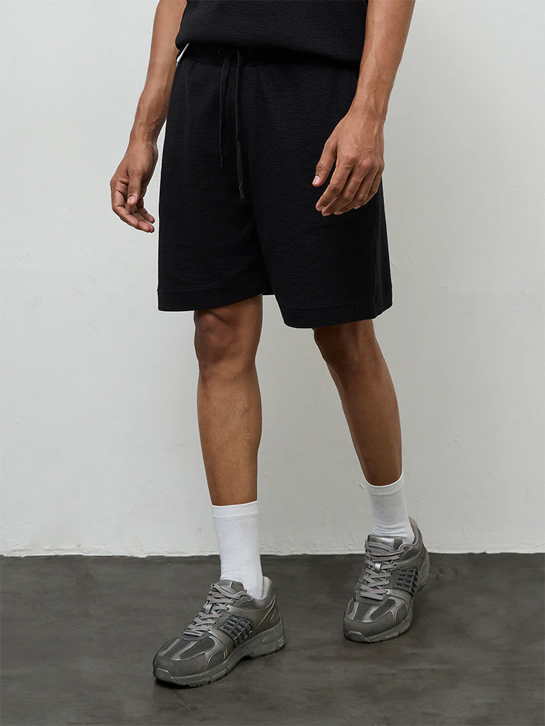 Nuoflexx Black Relaxed-Fit Mid-Rise Cotton-Blend Shorts - Image 2