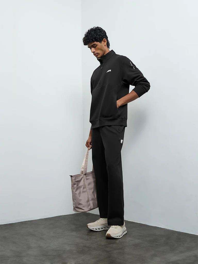 Nuoflexx Black Relaxed-Fit Mid-Rise Pants
