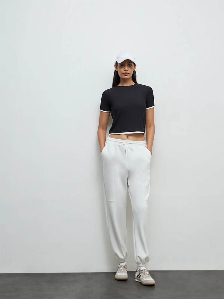 Nuoflexx Black Ribbed T-Shirt - Image 2