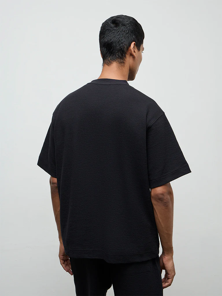 Nuoflexx Black Textured Relaxed-Fit Cotton-Blend T-Shirt - Image 4