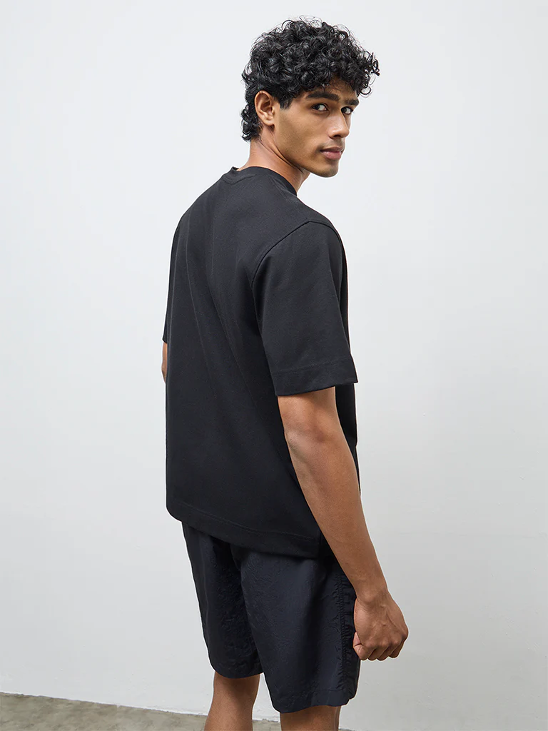 Nuoflexx Black Typographic Relaxed-Fit Cotton-Blend T-Shirt - Image 5