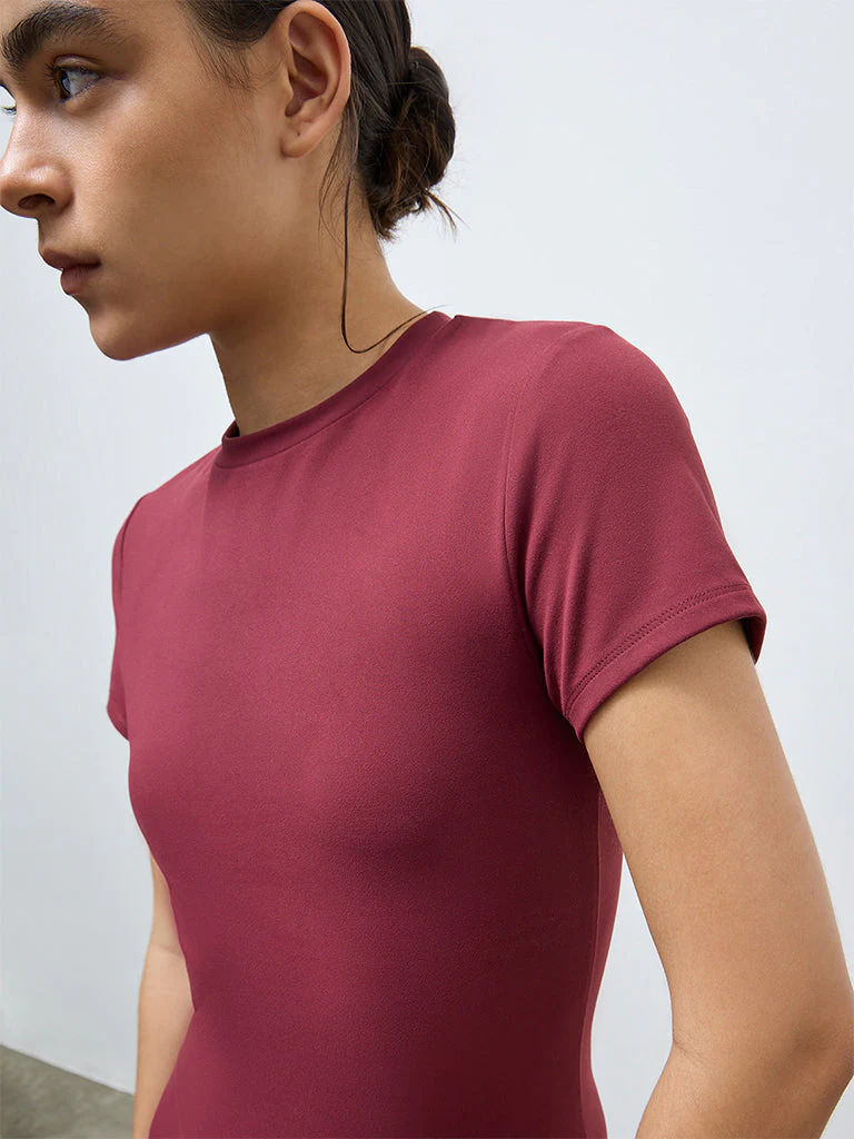 Nuoflexx Burgundy Solid T-Shirt - Image 3