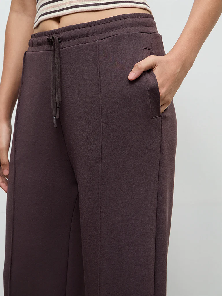 Nuoflexx Dark Brown High-Rise Track Pants - Image 3