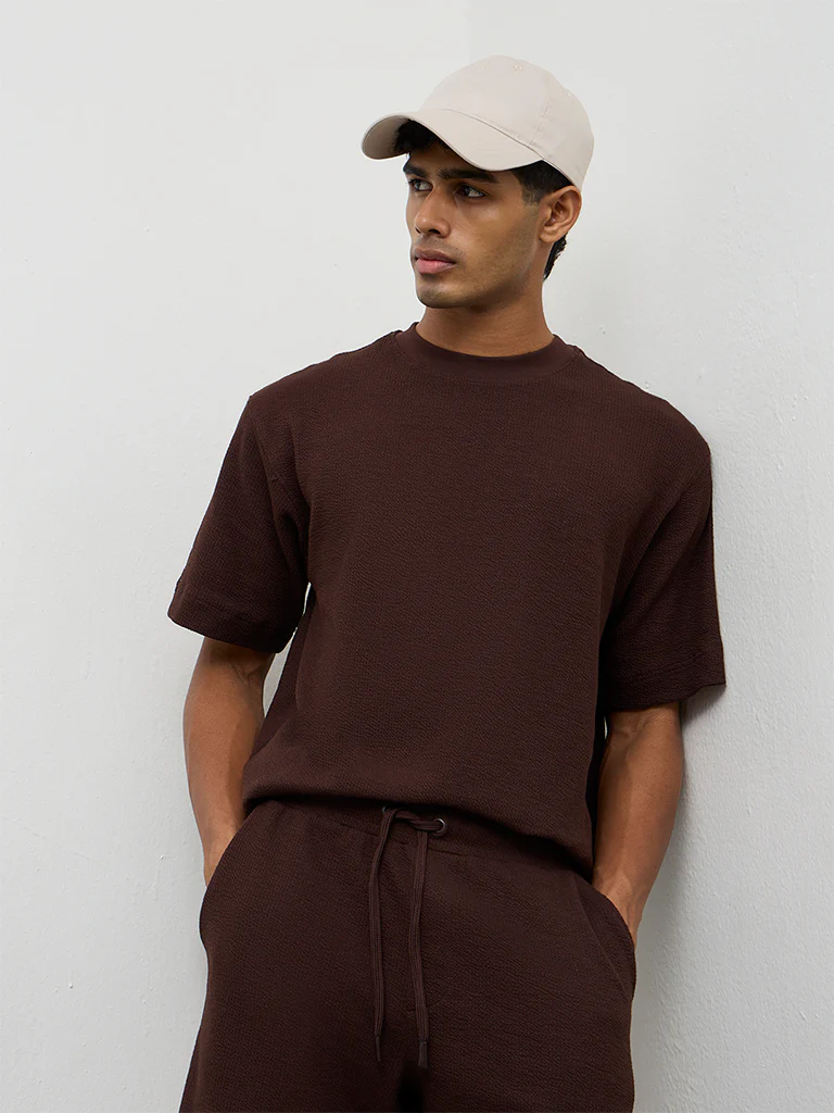 Nuoflexx Dark Brown Textured Relaxed-Fit Cotton-Blend T-Shirt