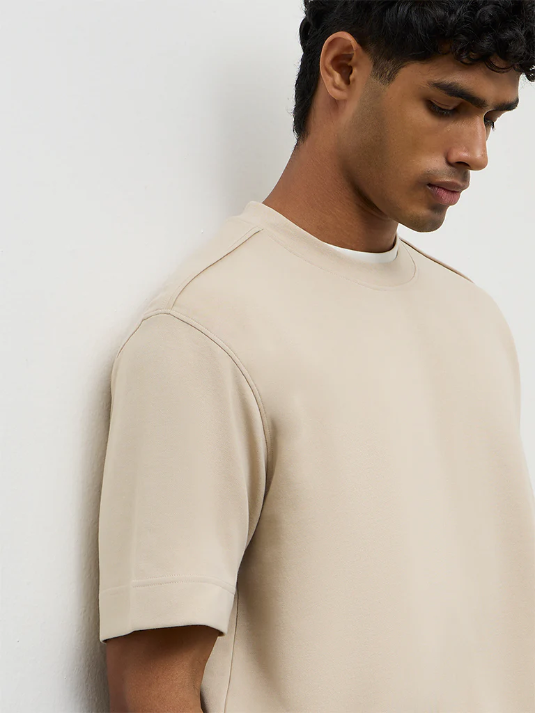 Nuoflexx Light Beige Relaxed-Fit T-Shirt - Image 3