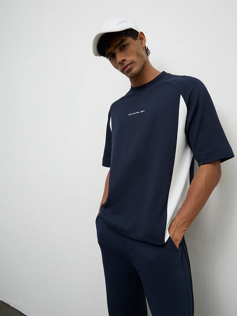 Nuoflexx Navy Stripe-Design Relaxed Fit T-Shirt