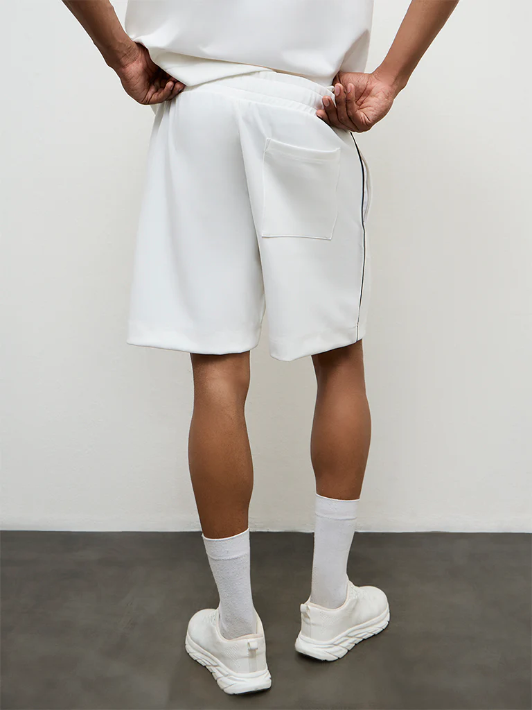 Nuoflexx Off-White Pipeline-Detail Relaxed Fit Mid-Rise Shorts - Image 4