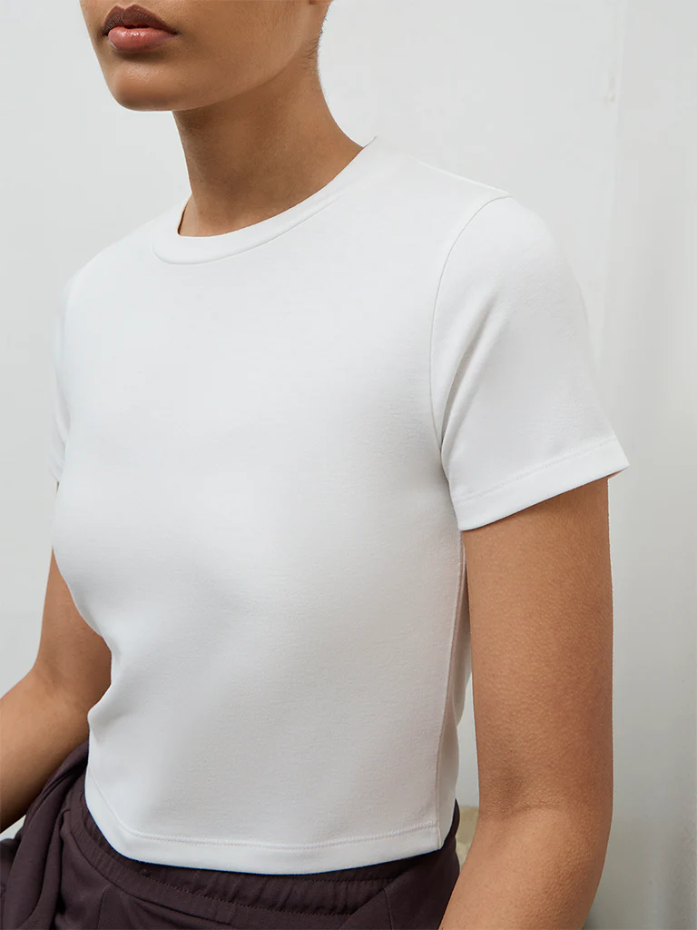 Nuoflexx Off-White Solid T-Shirt - Image 3