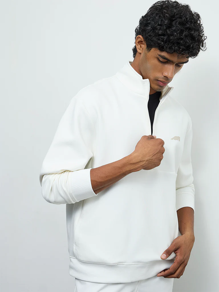Nuoflexx Off-White Text Detailed Relaxed-Fit Sweatshirt