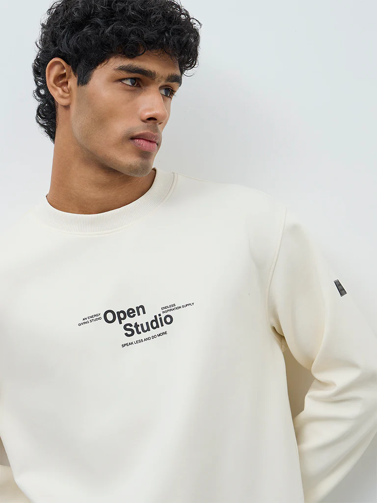 Nuoflexx Off-White Text-Printed Cotton-Blend Relaxed-Fit Sweatshirt - Image 3