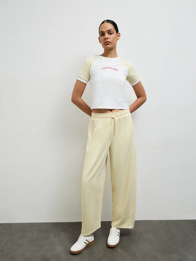 Nuoflexx Off-White Text Printed Cotton-Blend T-Shirt - Image 2