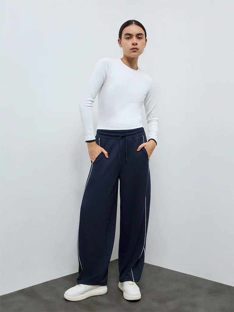 Nuoflexx Off-White Textured T-Shirt - Image 2