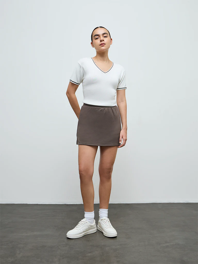 Nuoflexx Olive Solid High-Rise Skorts