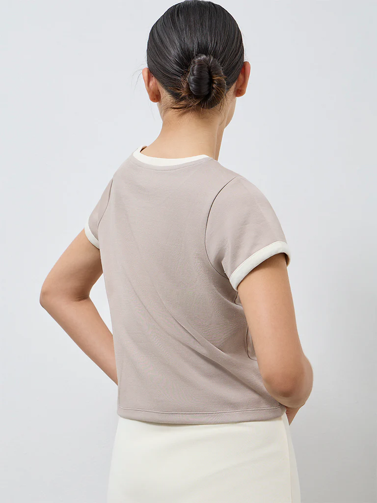 Nuoflexx Taupe Typographic Cotton-Blend T-Shirt - Image 5