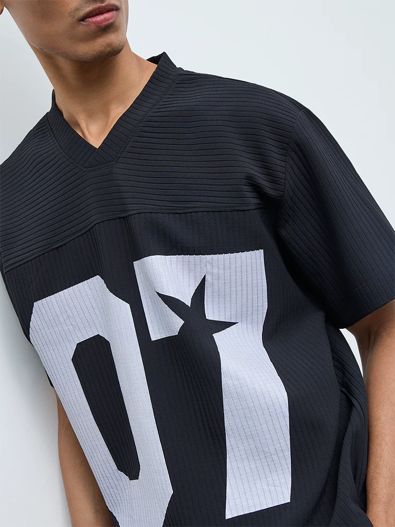Nuon Black Numerical Printed Relaxed-Fit T-Shirt - Image 3
