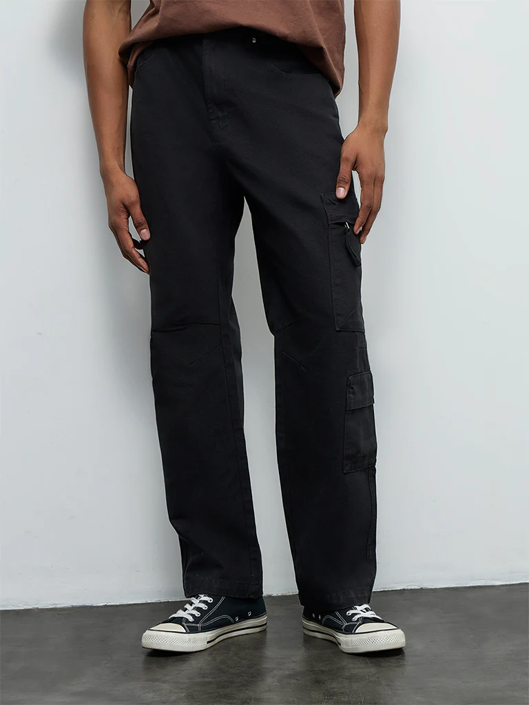 Nuon Black Relaxed-Fit Mid-Rise Cargo Pants - Image 3