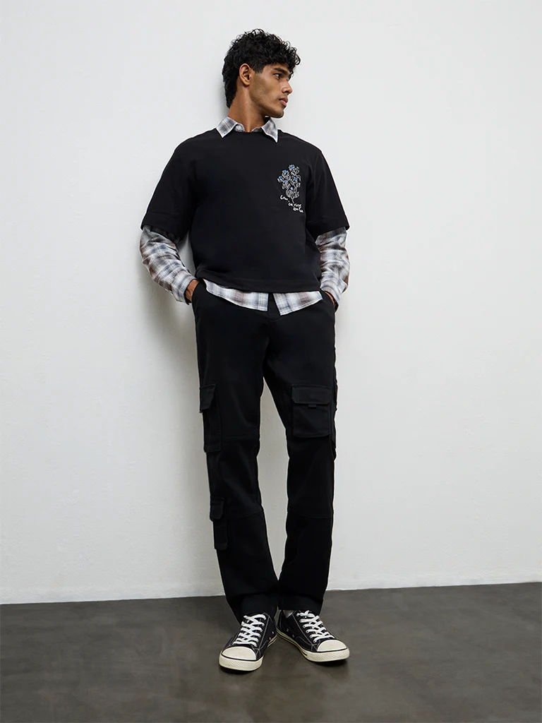 Nuon Black Relaxed-Fit Mid-Rise Cotton-Blend Cargo Pants