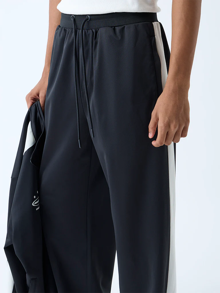 Nuon Black Striped Relaxed-Fit Mid-Rise Pants - Image 3