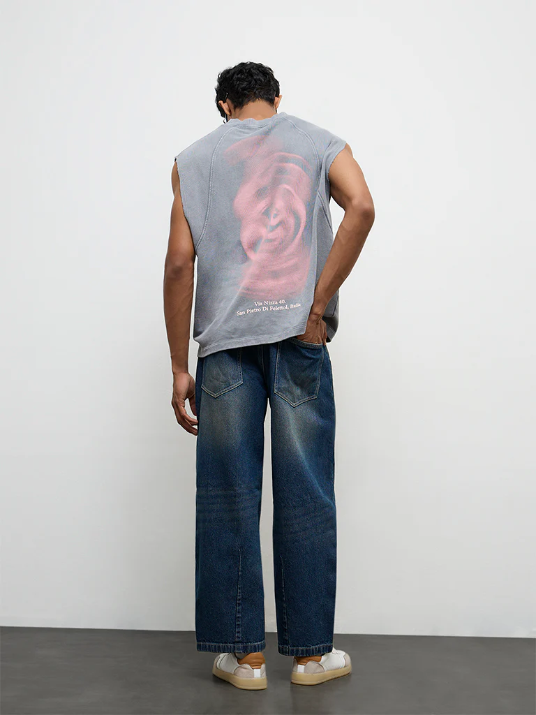 Nuon Blue Mid-Wash Barrel-Fit Mid-Rise Jeans - Image 5