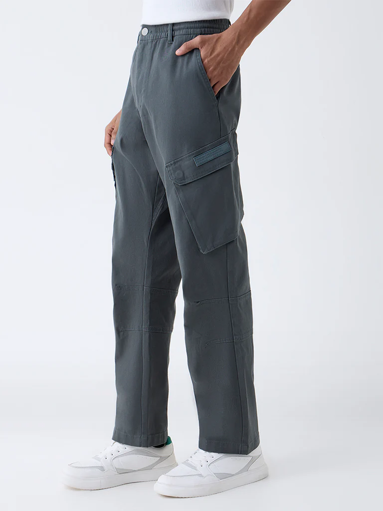 Nuon Dark Grey Relaxed-Fit Mid-Rise Cotton-Blend Cargo Pants - Image 3