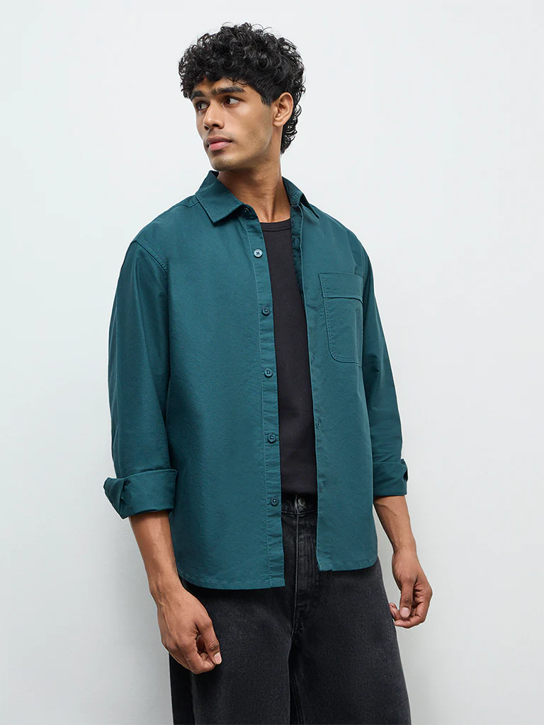 Nuon Green Solid Relaxed-Fit Cotton Shirt