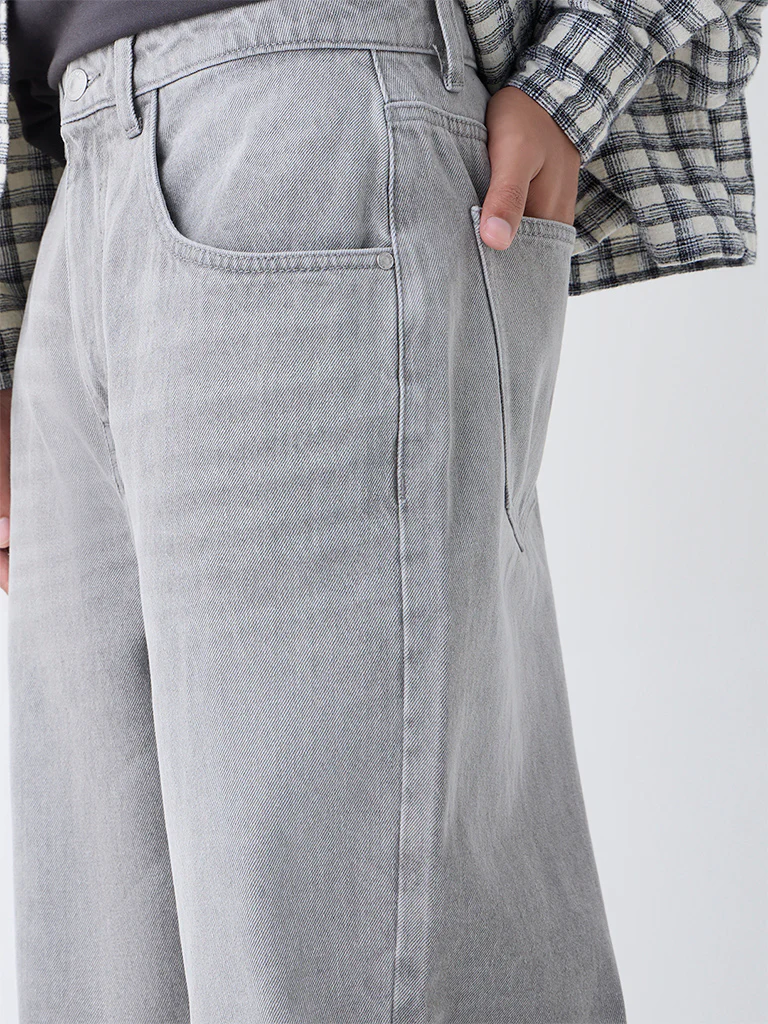 Nuon Grey Faded Loose-Fit Mid-Rise Jeans - Image 3