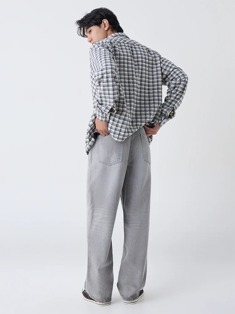Nuon Grey Faded Loose-Fit Mid-Rise Jeans - Image 4
