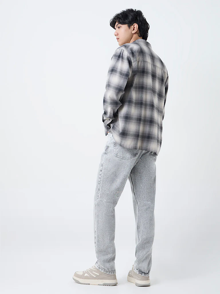 Nuon Grey Washed Relaxed-Fit Mid-Rise Jeans - Image 5