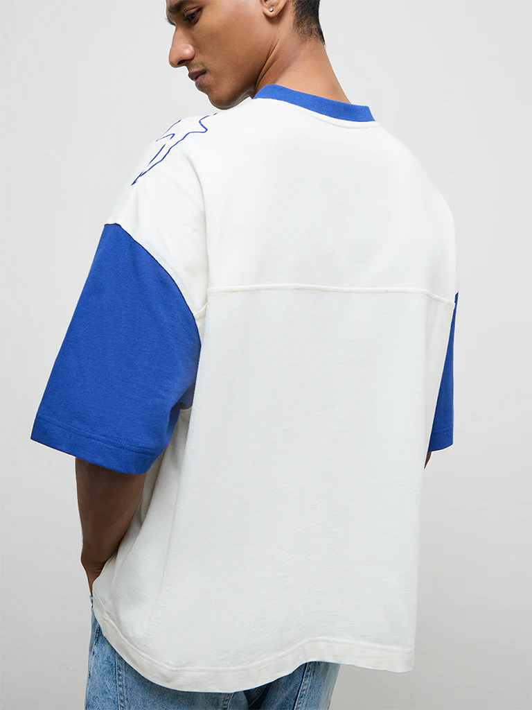 Nuon Off-White Numerical Printed Oversized-Fit Cotton T-Shirt - Image 4