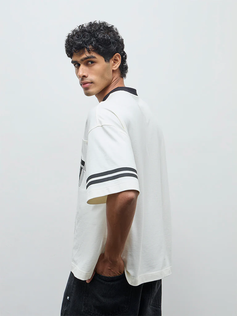 Nuon Off-White Printed Oversized-Fit Cotton T-Shirt - Image 4
