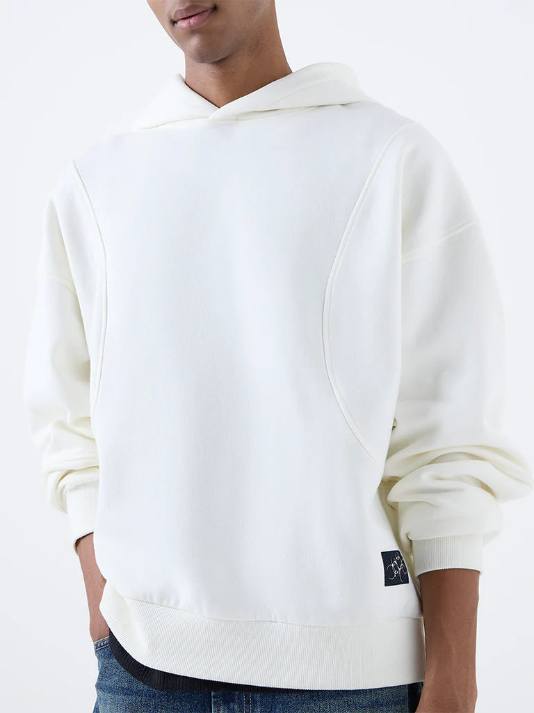 Nuon Off-White Relaxed-Fit Cotton-Blend Hoodie - Image 4