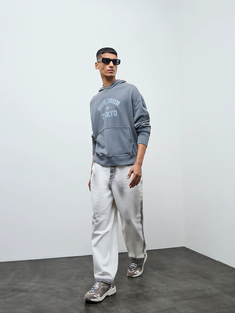 Nuon Off-White Relaxed-Fit Mid-Rise Jeans