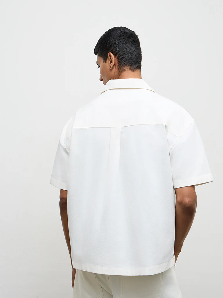 Nuon Off-White Text-Detail Boxy-Fit Cotton Shirt - Image 4