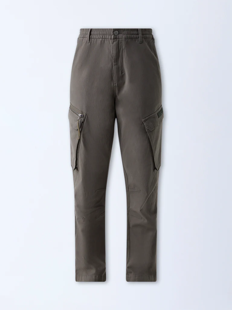 Nuon Olive Relaxed-Fit Mid-Rise Cotton Trousers - Image 5