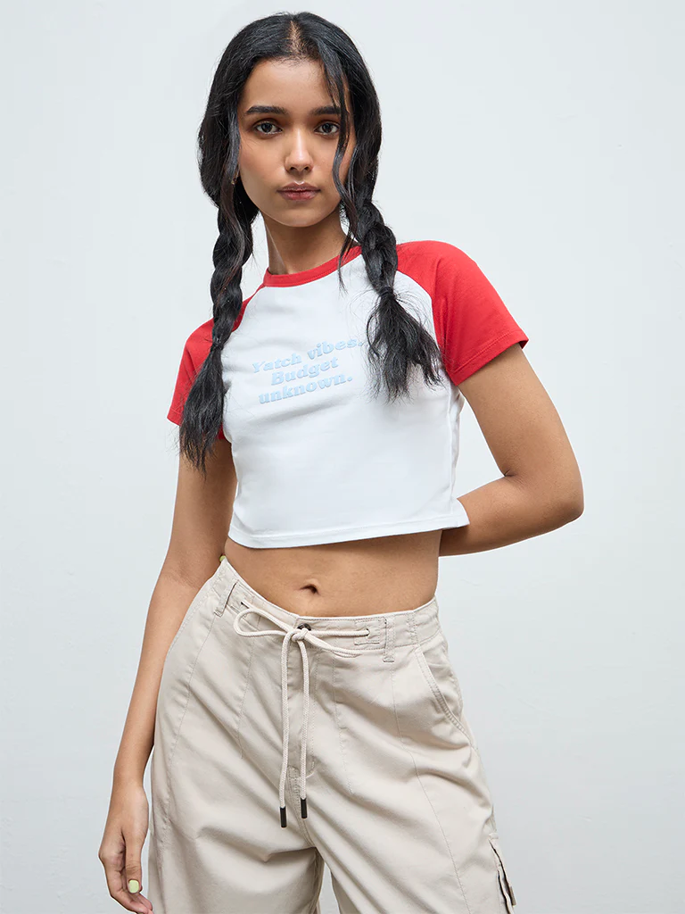 Nuon Red Text Design Cotton-Blend T-Shirt