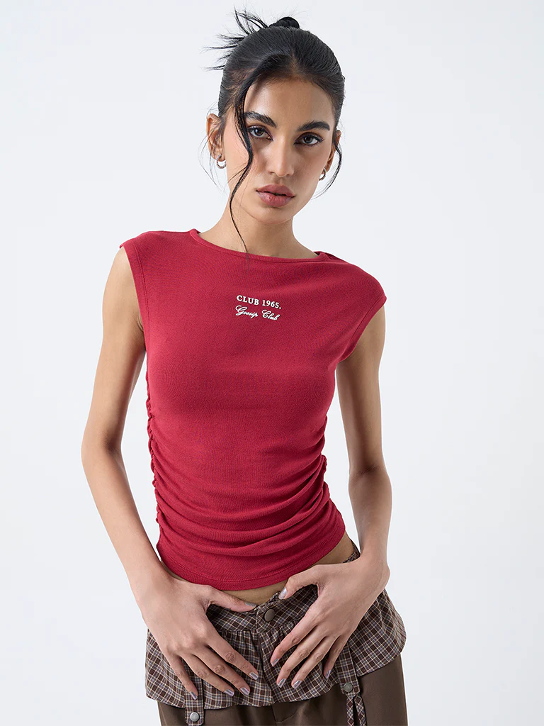 Nuon Red Text Design T-Shirt
