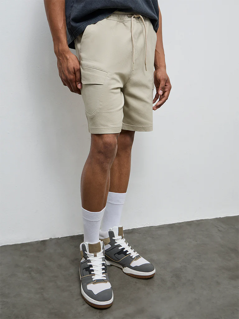 Nuon Taupe Solid Relaxed-Fit Mid-Rise Cotton-Blend Shorts - Image 3