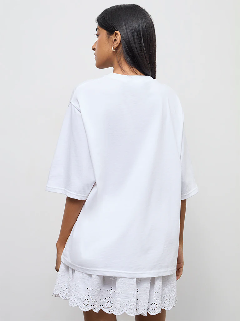 Nuon White Bali-Inspired Oversized Cotton T-Shirt - Image 4