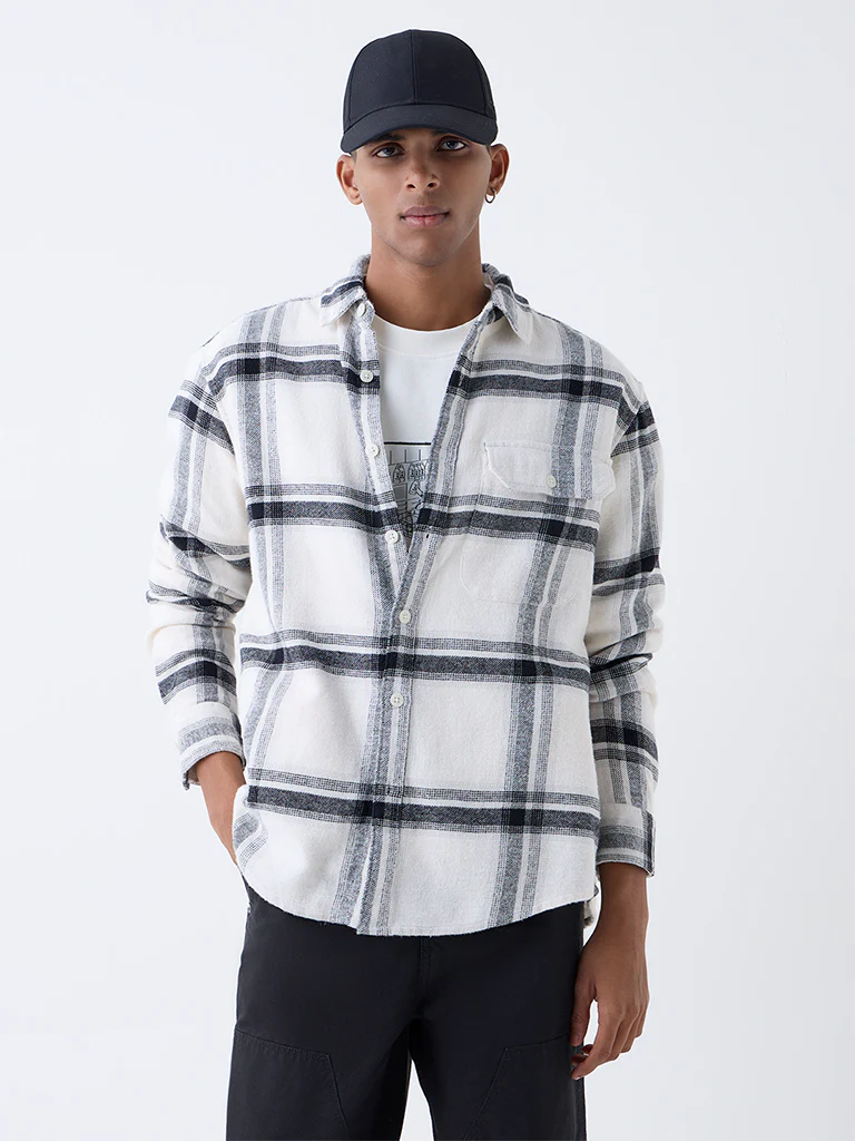 Nuon White Checks Pattern Relaxed-Fit Cotton Shirt - Image 2