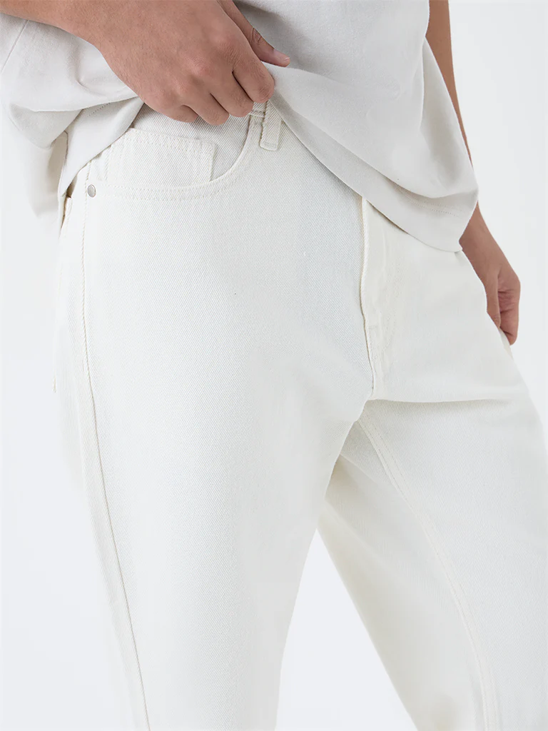 Nuon White Relaxed-Fit Mid-Rise Jeans - Image 3